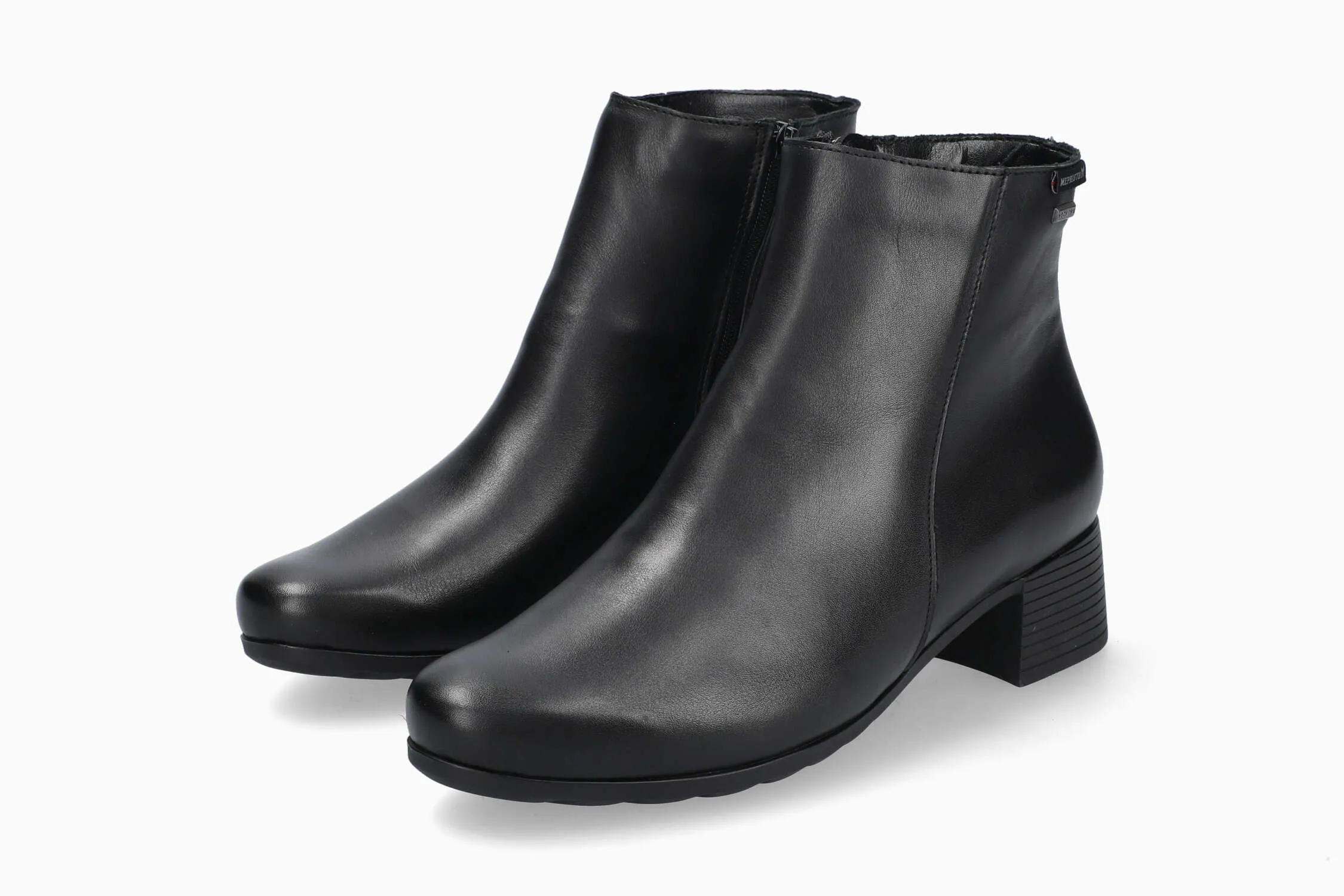 Giona MT - Black