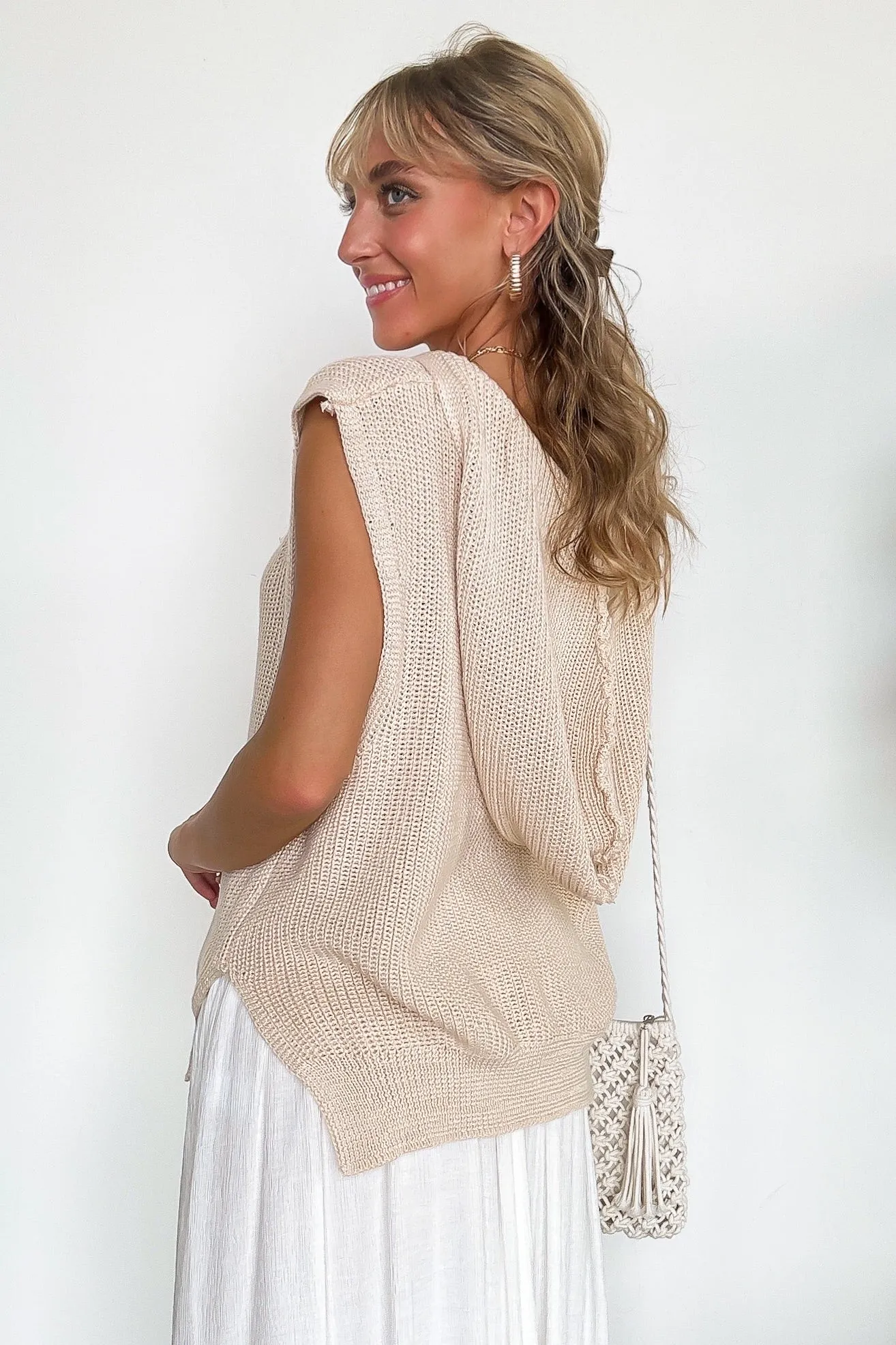 Good Days V-Neck Sleeveless Knit Top