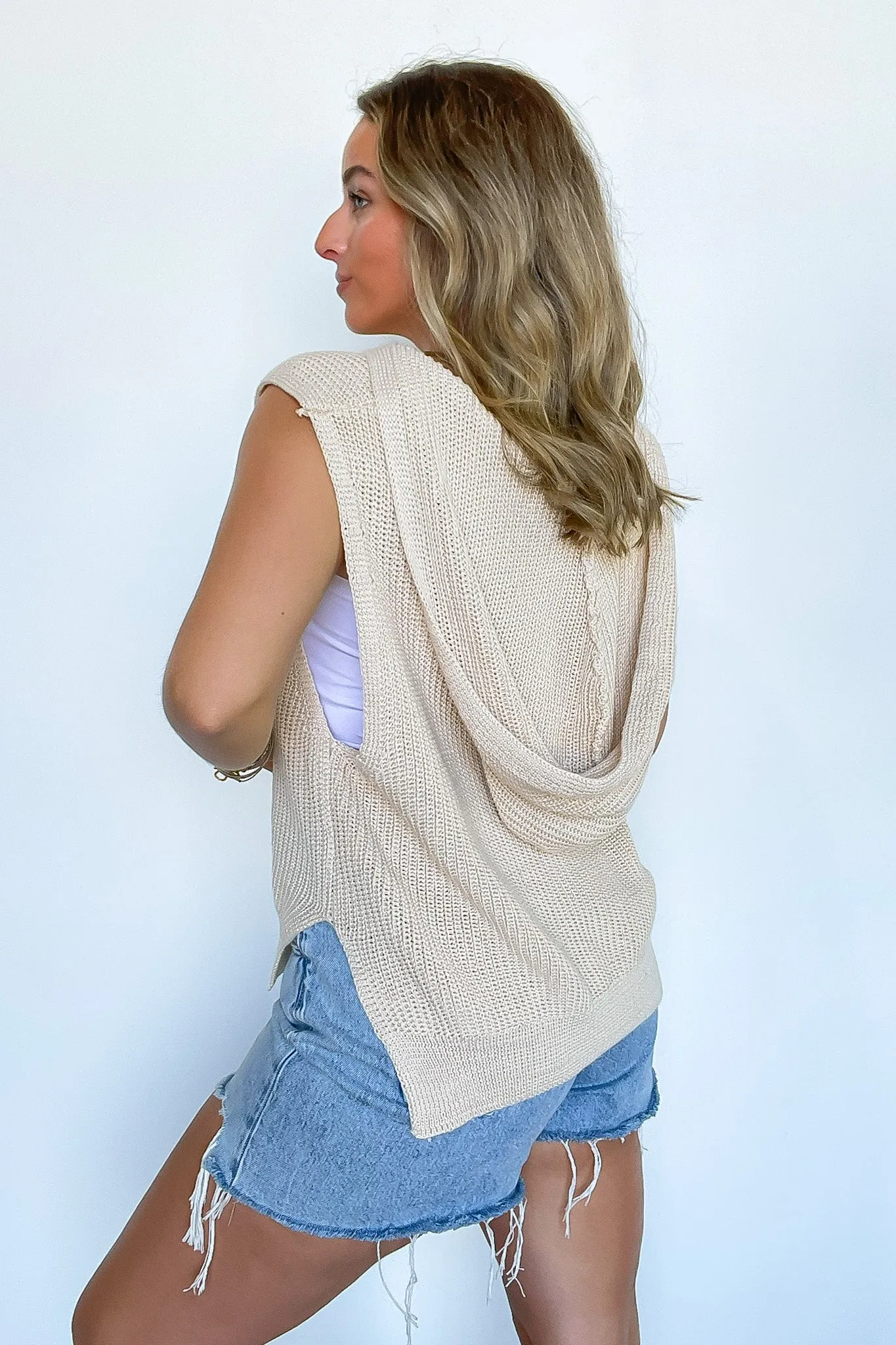 Good Days V-Neck Sleeveless Knit Top