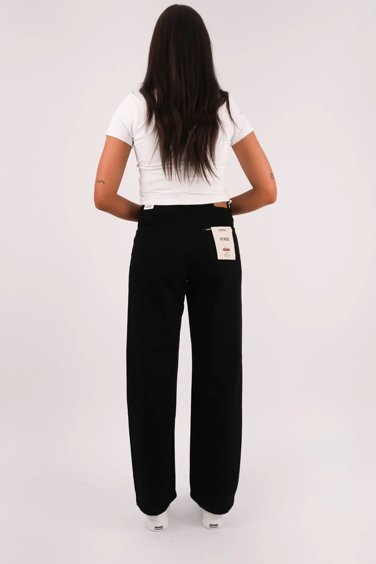 Hi Wide Jean Washed Black