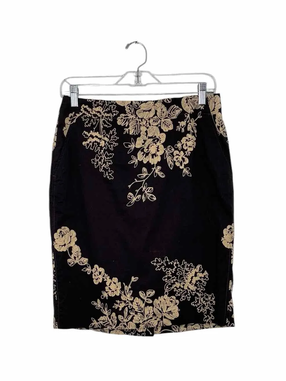 J Crew Size 4 Blk/Bge Pre-Owned Skirt- Ladies