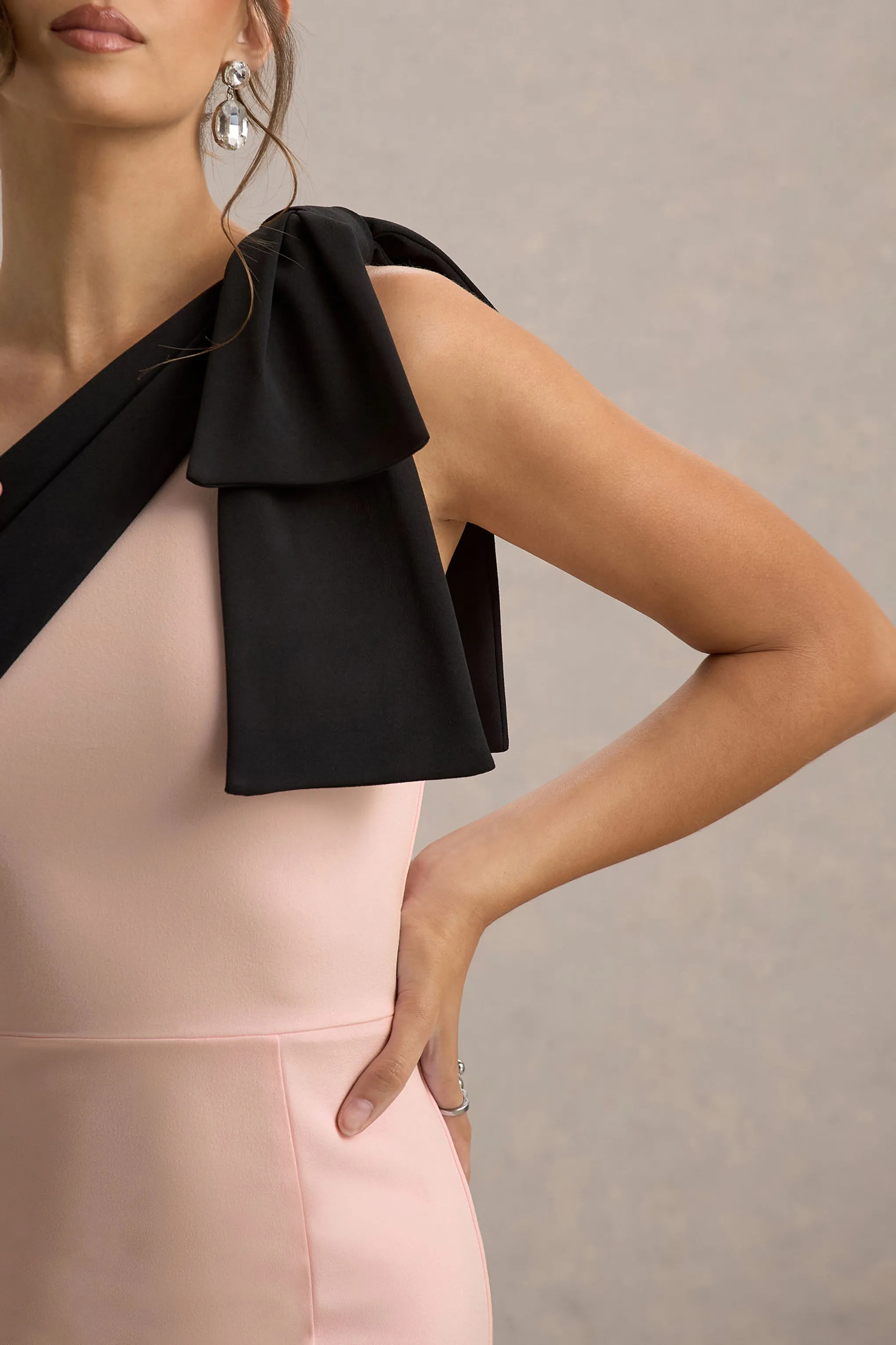 Kiri | Pink & Black One-Shoulder Bow Maxi Dress Club L London