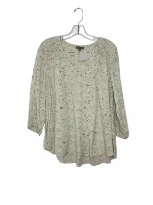 Lilla P Size Medium Green Print Pre-Owned Blouse- Ladies