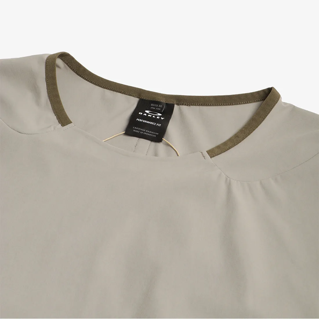 Limited Edition Oakley Latitude Flight Convert Shell T-Shirt  Dont Miss Out!