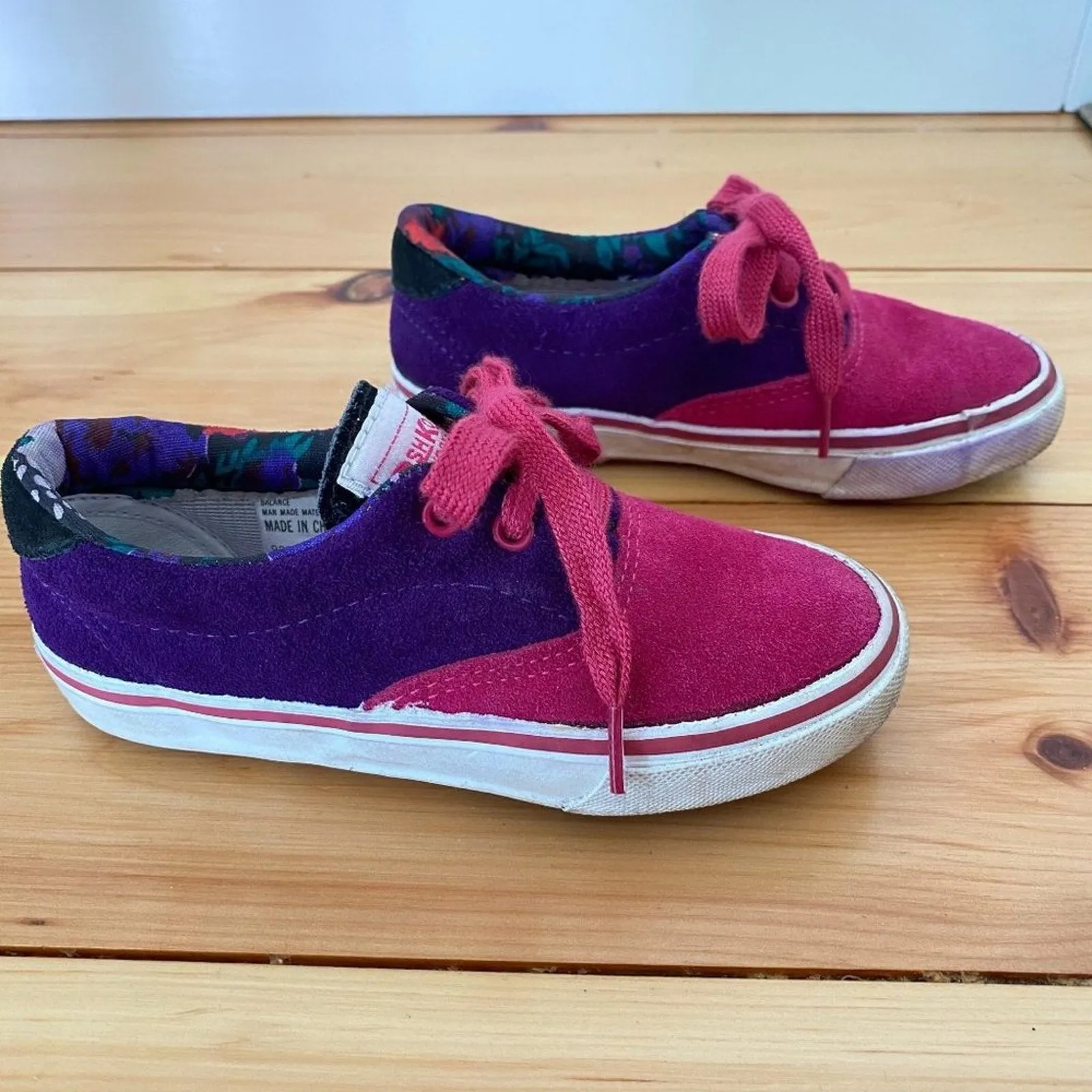 Limited Edition Vintage OshKosh B'gosh Girls Sneakers 8.5  Today Only!