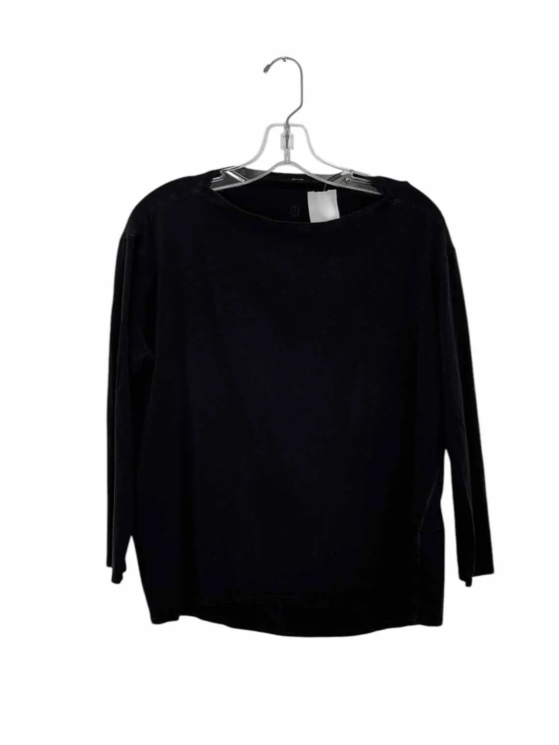 Lululemon Size M/L Black Pre-Owned T-Shirt- Ladies