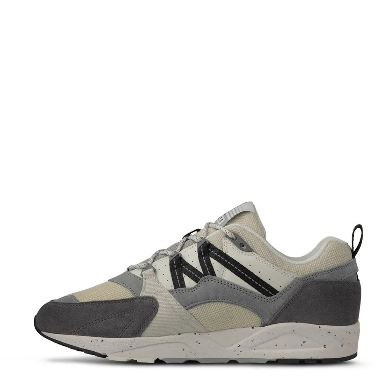 Luxury Feel Karhu Fusion 2.0 Trainer Limestone / Jet Black  Last Few Pieces!