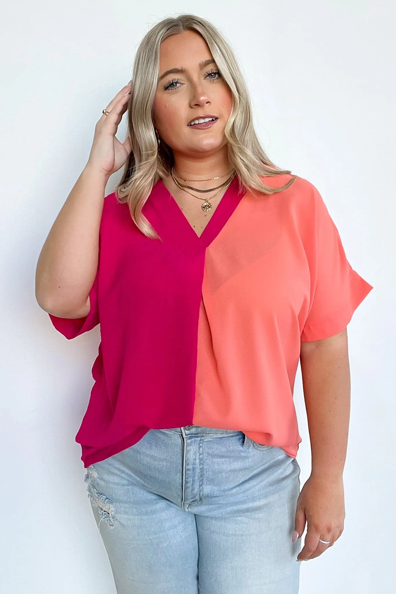Mirellah Short Sleeve V-Neck Color Block Top | CURVE - FINAL SALE