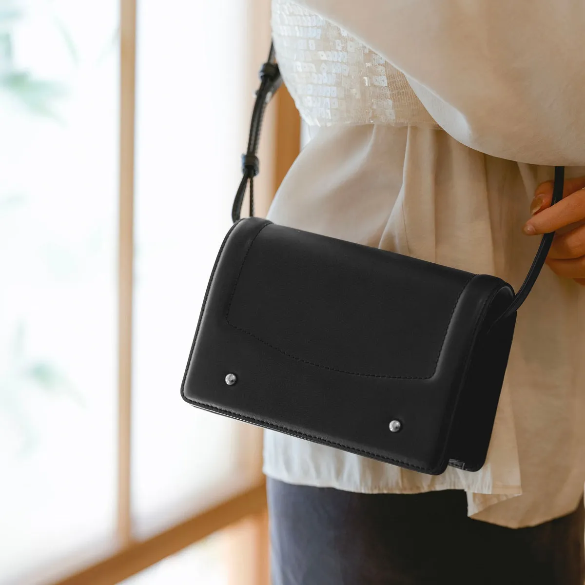 Samuel Ashley x Chibi Maruko Chan East-West Leather Crossbody Bag