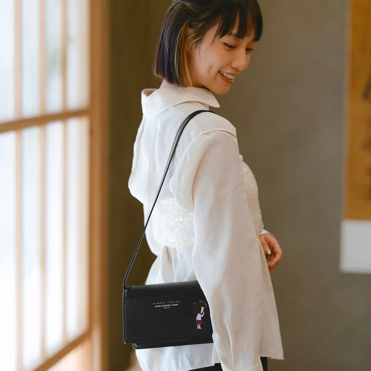 Samuel Ashley x Chibi Maruko Chan East-West Leather Crossbody Bag