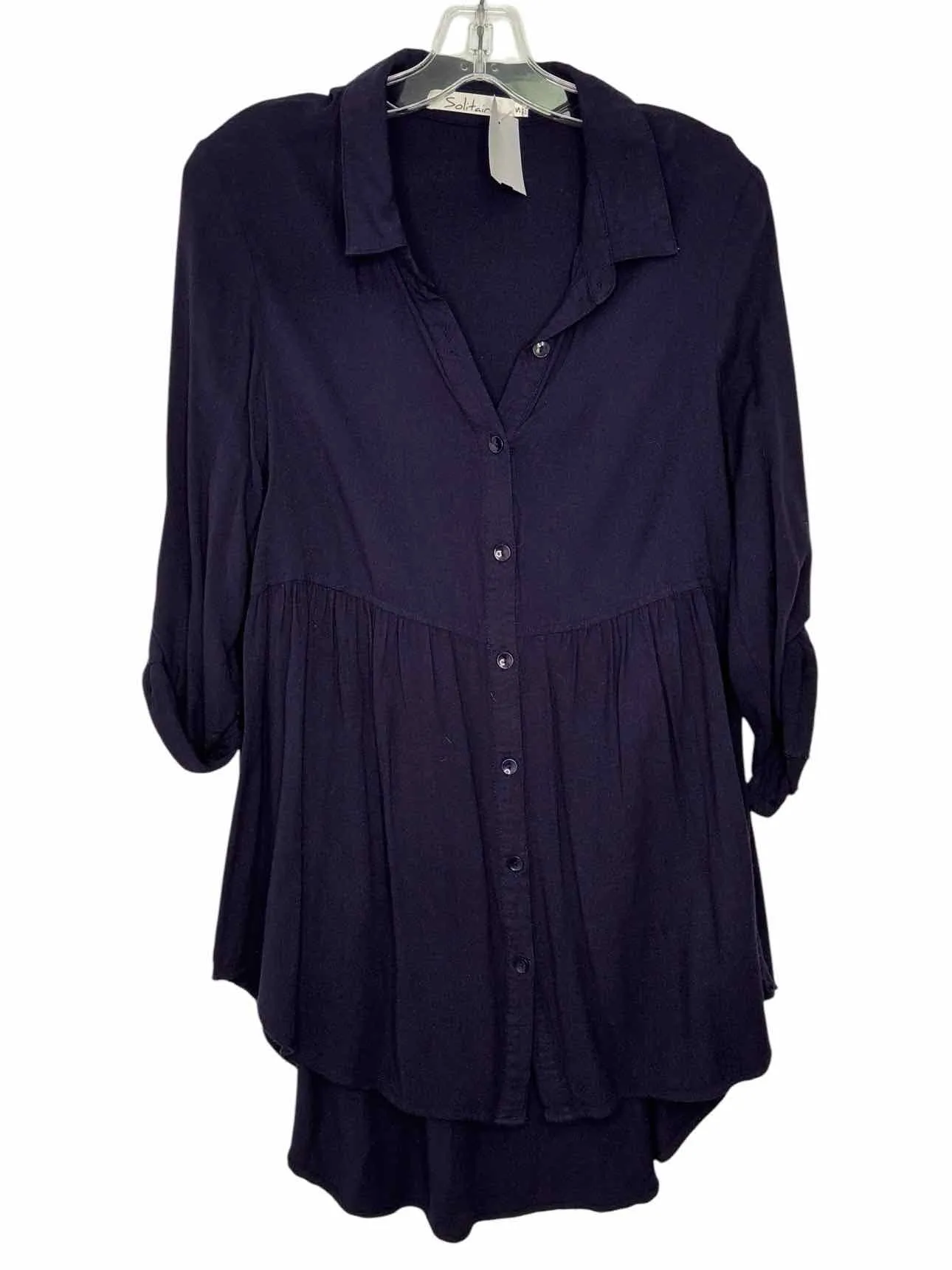 Solitaire Size Small Navy Pre-Owned Shirt- Ladies